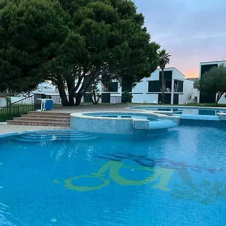 Marina 12